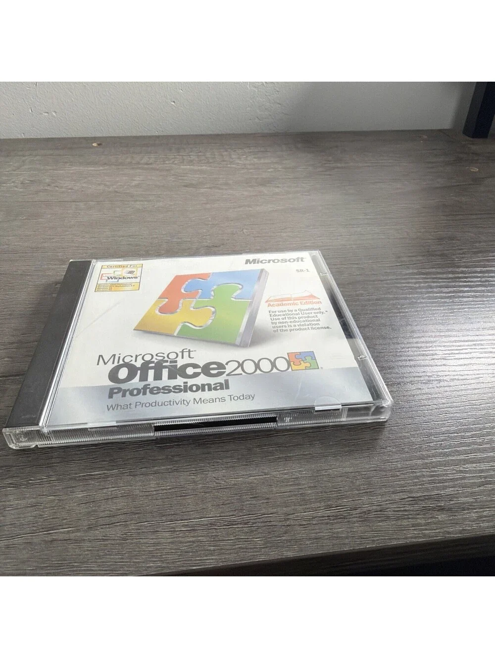 Microsoft Office 2000 Professional  Academic Edition with Product Key.